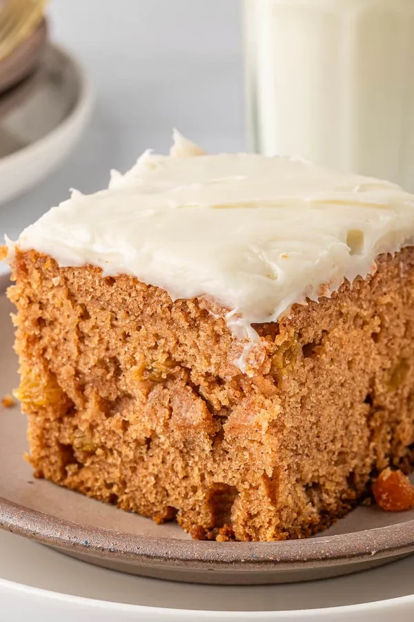 Apple Raisin Cake