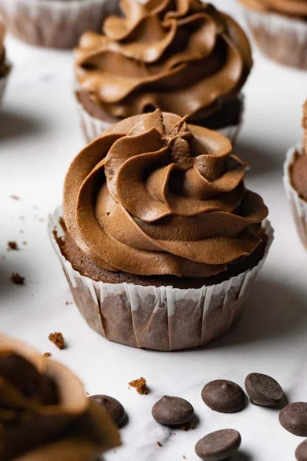 Easy chocolate cupcakes