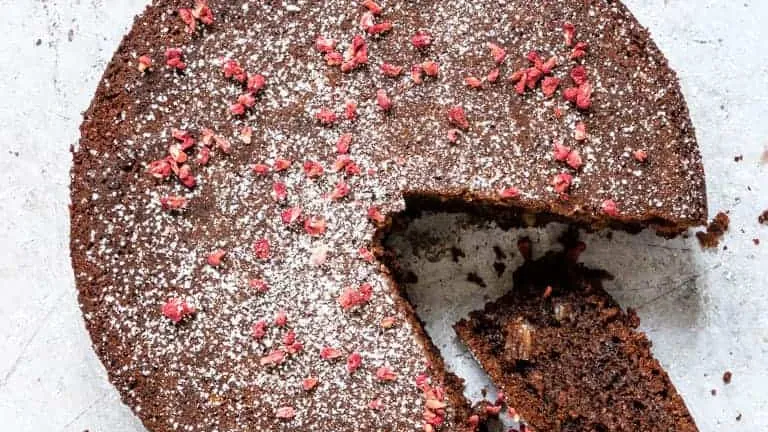 34 Sweet Healthy Cake Recipes (your whole family will love)