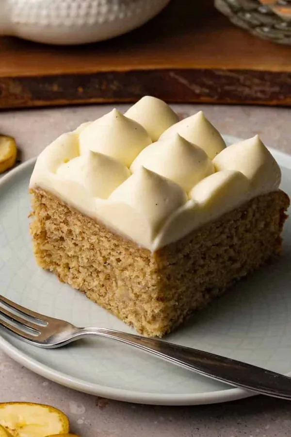 Banana cake