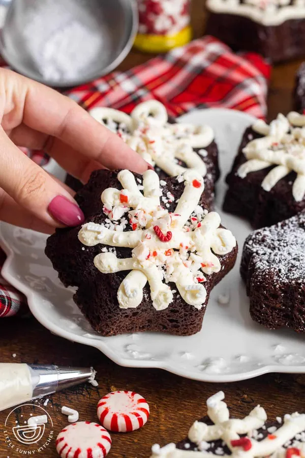 Chocolate Peppermint Mini Cakes