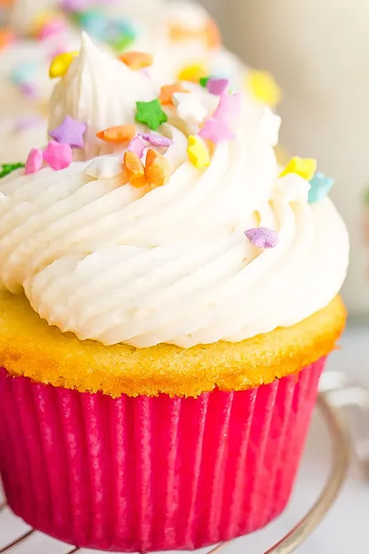 Easy Vanilla Cupcake Recipe