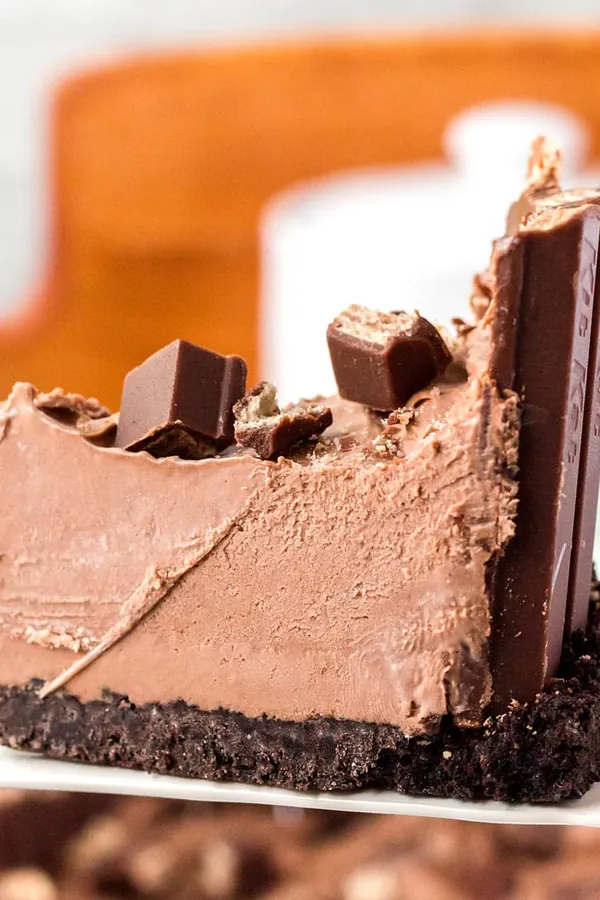No Bake Kit Kat Cheesecake