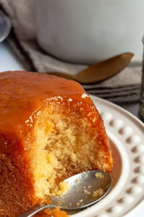 slow cooker golden syrup sponge
