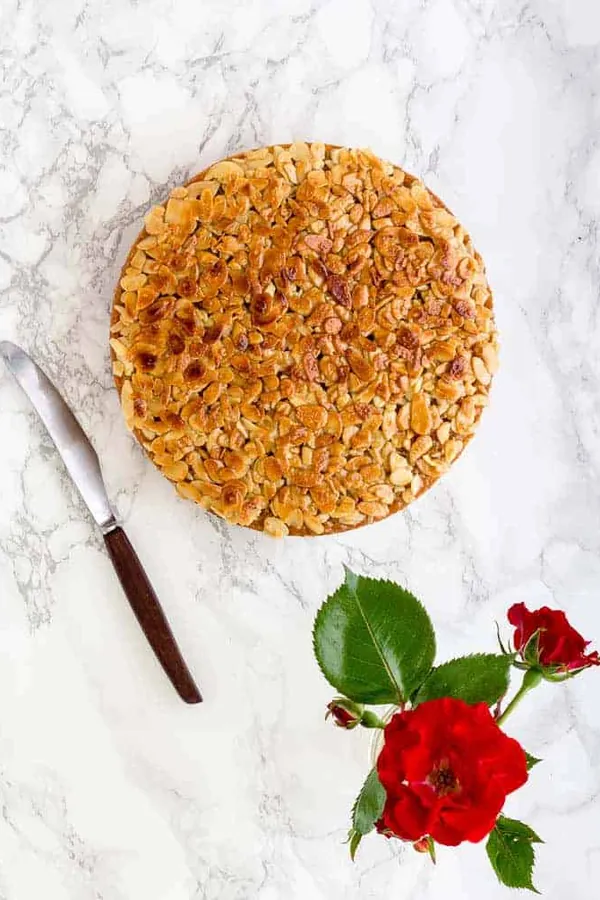 Toscakaka - Swedish Almond Cake With Caramel Almonds