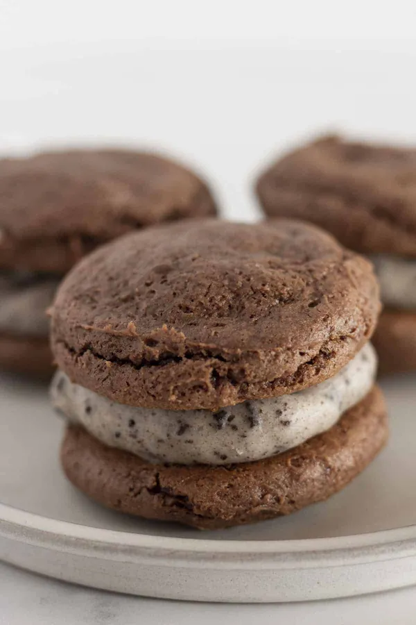 Easy Oreo Cookie Whoopie Pies