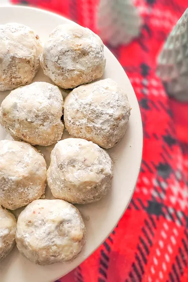 Pecan Snowball Cookies