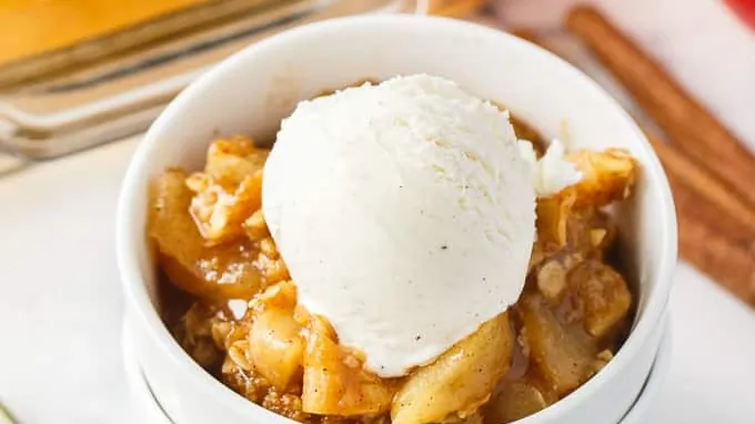 14 Sweet Apple Crisp Recipes (You’ll Want to Make Again)