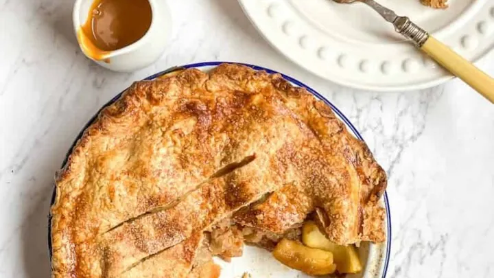 16 Tasty Fall Pie Recipes (for cozy nights)