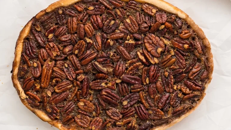 17 Tasty Pecan Pie Recipes (That You’ll Want to Make Again)