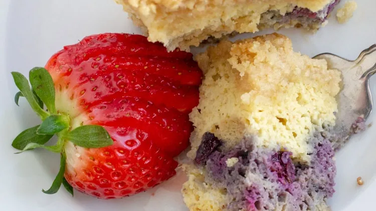 28 Delicious Coffee Cake Recipes (You’ll Want to Make Again)
