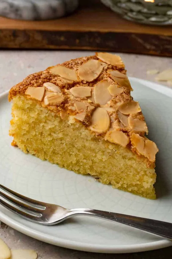 Almond cake