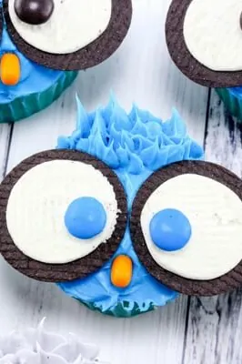 Cute & Easy Owl Cupcakes