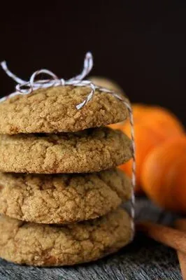 Holiday Recipe Exchange | Pumpkin Molasses Cookies