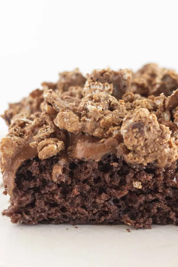 No Fuss Chocolate Crunch Cake Recipe