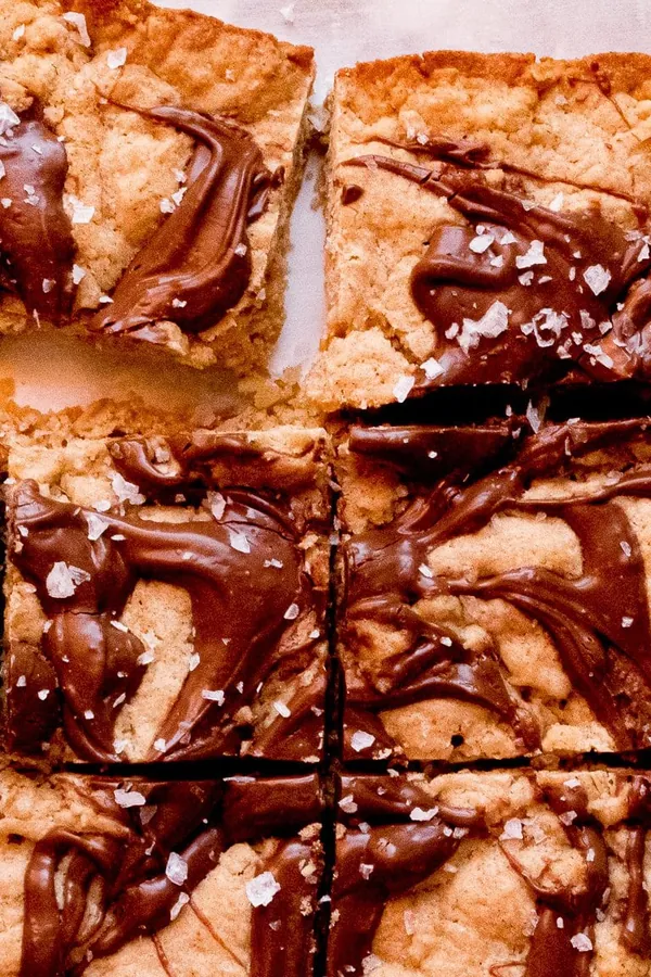 Oatmeal Cookie Bars with Brown Butter and Salted Nutella Swirl