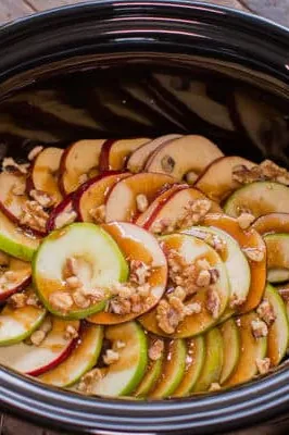 Slow Cooker Scalloped Apples