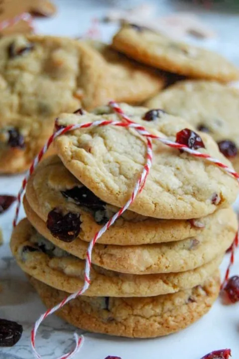 White chocolate and cranberry cookies