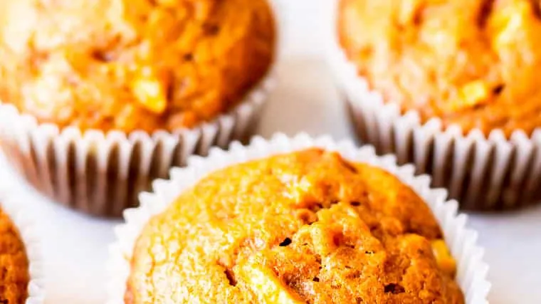 13 Super Tasty Apple Muffins (You’ll Want to Make Again)