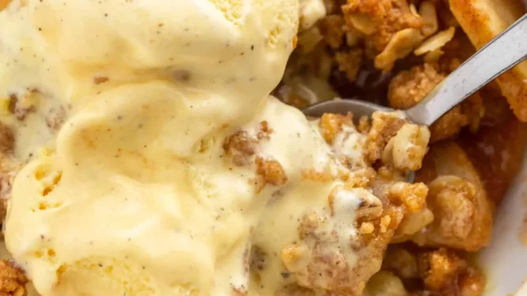 14 Sweet Pear Dessert Recipes (you’ll want to make again)