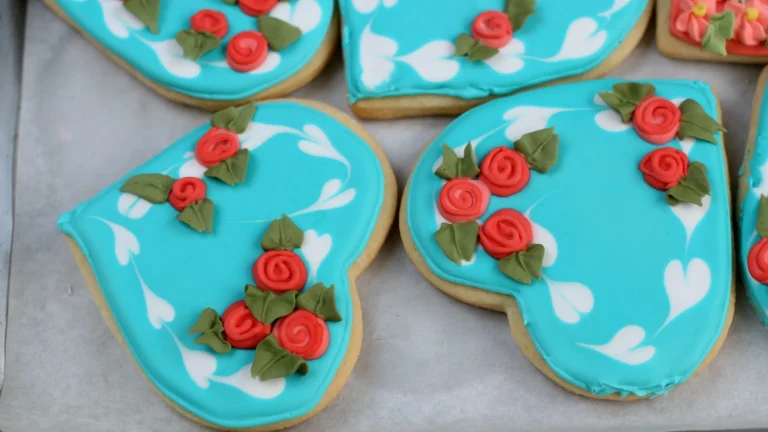 15 Adorable Decorated Cookies (You’ll Wish You Found Sooner)
