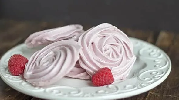 15 Light Meringue Cookies (That You’ll Love!)