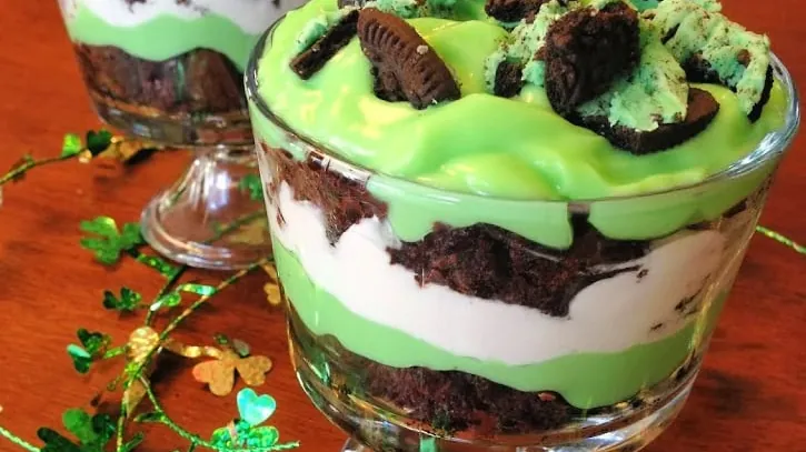 15 Tasty Trifle Recipes (That Everyone Will Love)