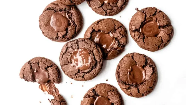 18 Tasty Mint Chocolate Cookies (That Everyone Will Love)