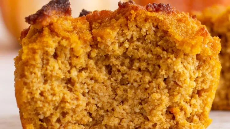 19 Cozy Pumpkin Muffins (That Everyone Will Love)