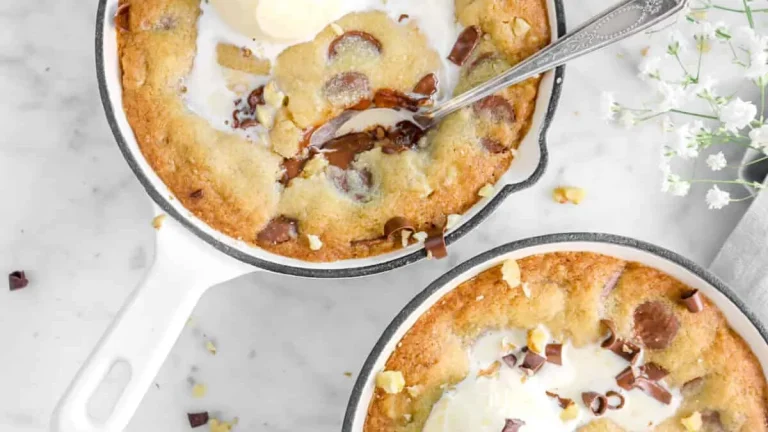 29 Yummy Skillet Desserts (You’ll Wish You Found Sooner)