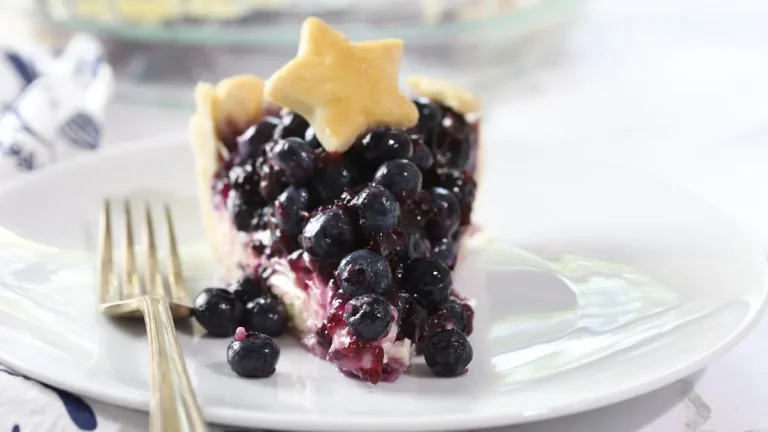 36 Tasty Cream Cheese Pie Recipes (You Need To Try ASAP)