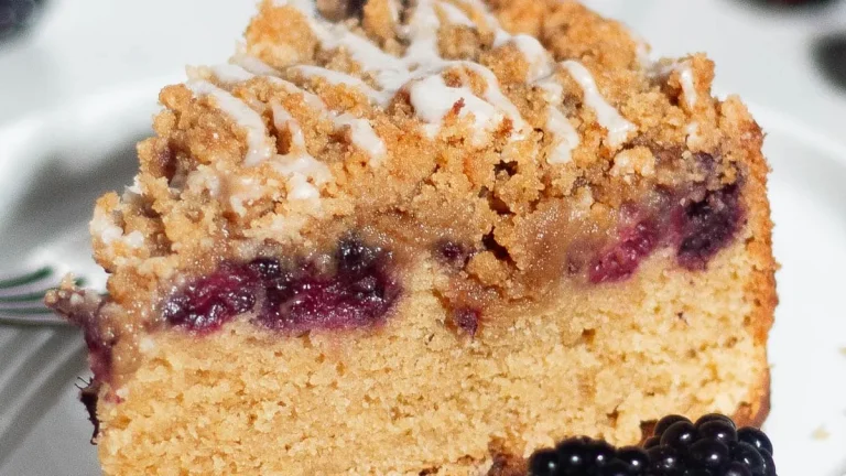 38 Tasty Streusel Cake Recipes (That Everyone Will Love)