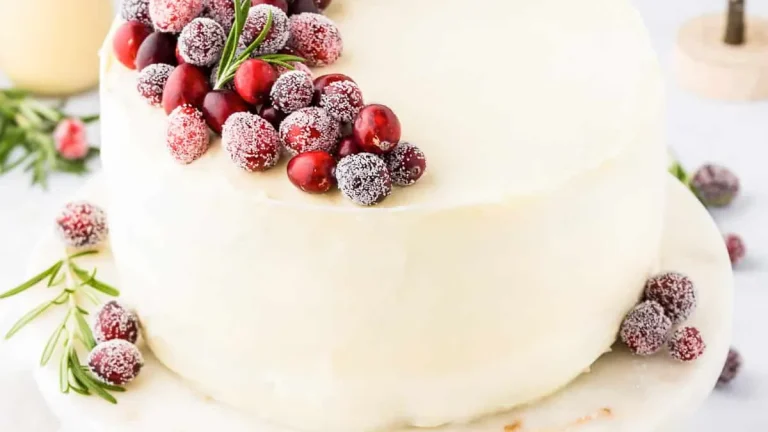 4 Tasty Eggnog Cake Recipes (that everyone will love)