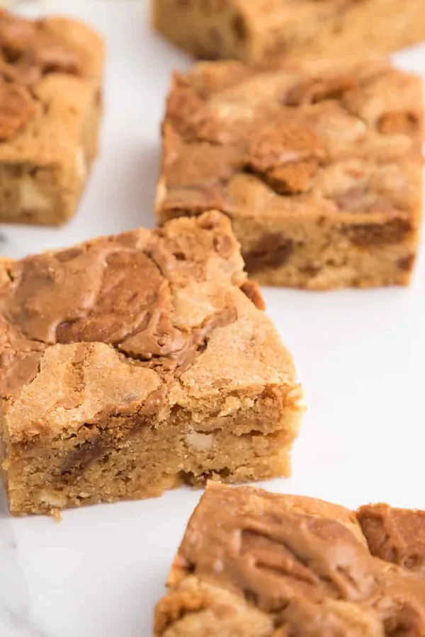 Biscoff Blondies