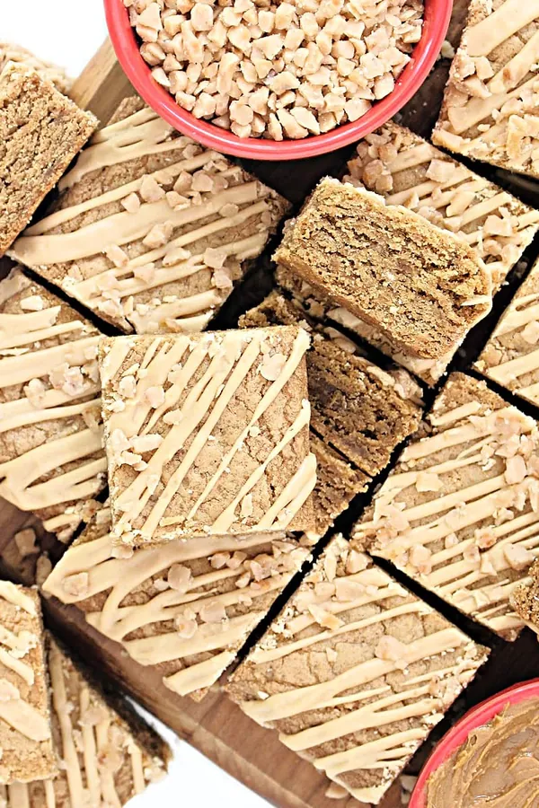 Biscoff Blondies