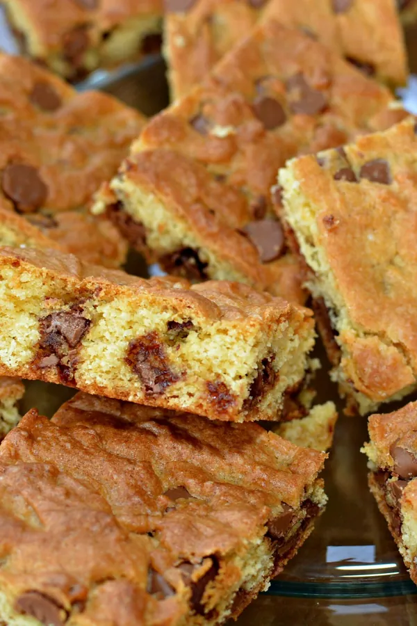 Chocolate Chip Cake Mix Cookie Bars