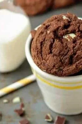 Chocolate Cookies with Thin Mints