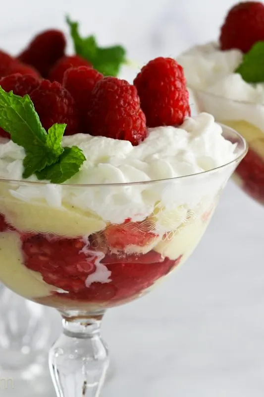 Crème Anglaise {A Classic French Dessert Sauce}