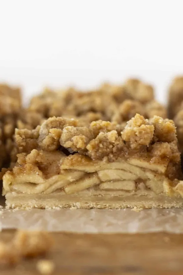 Easy Dutch Apple Pie Bars