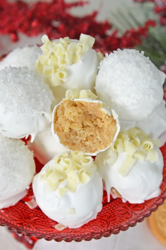 Eggnog Oreo Cookie Balls
