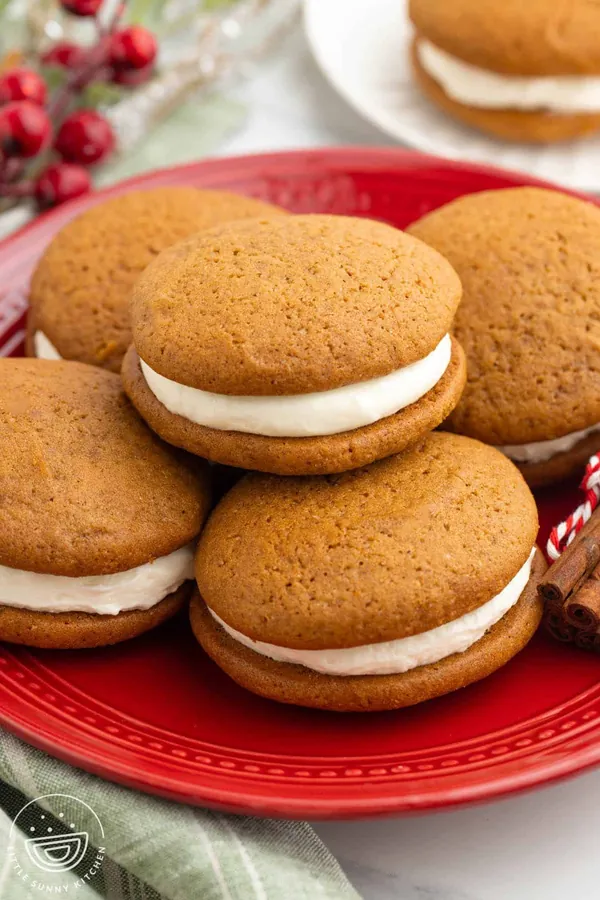 Gingerbread Whoopie Pies