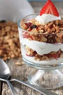 Homemade Granola & Parfaits