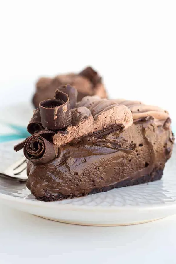 Mile High Chocolate Cream Pie