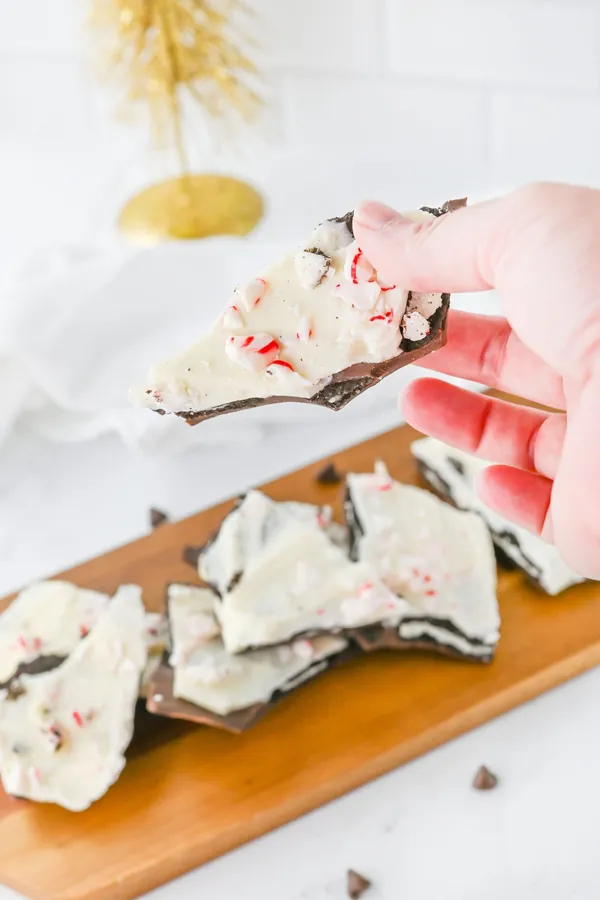 Oreo Peppermint Bark (only 4 ingredients)