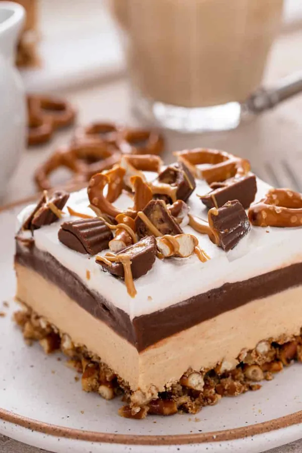 Peanut Butter Pretzel Dessert