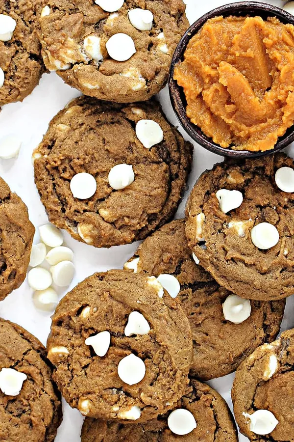 Pumpkin White Chocolate Chip Cookies