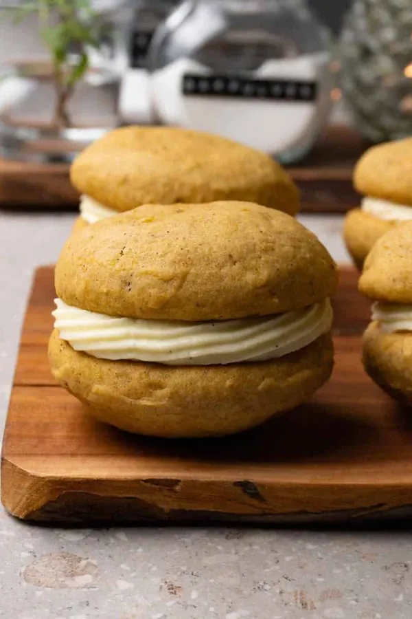 Pumpkin whoopie pies