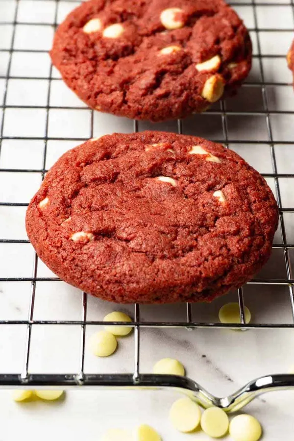 Red velvet cookies