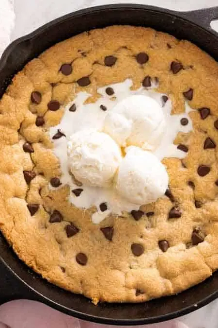 Skillet Cookie