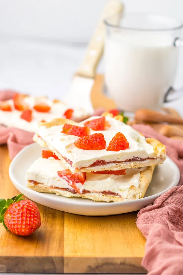 Strawberry Cream Cheese Slab Pie Recipe